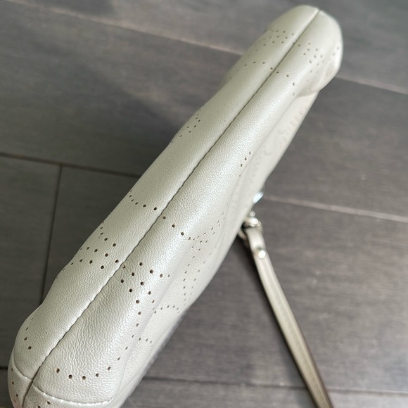 Coach wristlet. - Picture 3 of 6